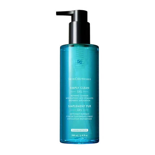 Simply Clean is a powerful makeup-removing cleansing gel